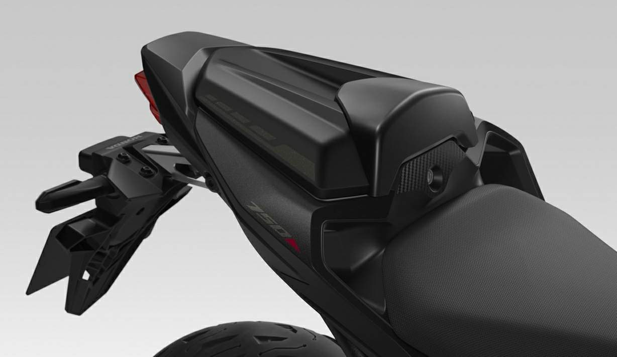 Мотоцикл Honda CB 750 Hornet 2025 фото