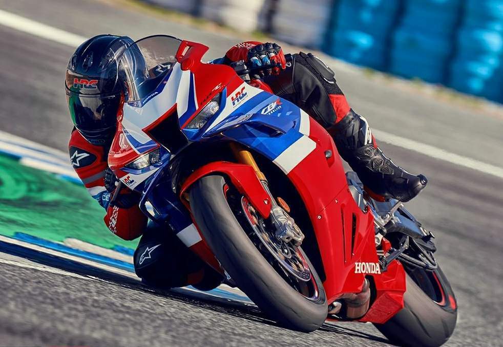 Мотоцикл Honda CBR1000RR-R Fireblade 2024 фото