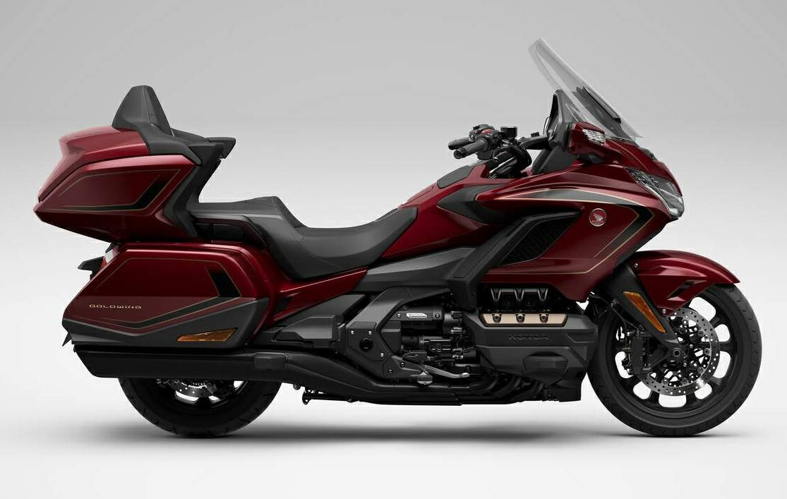 Мотоцикл Honda GL 1800 Gold Wing Tour 2025 фото